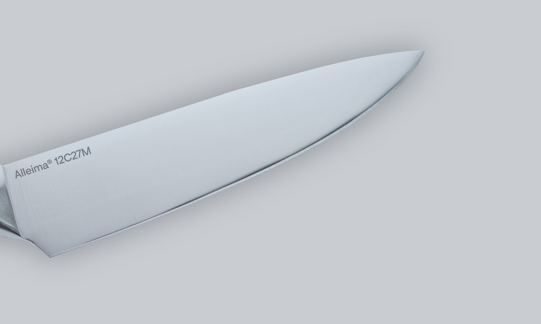 a knife with a sharp blade