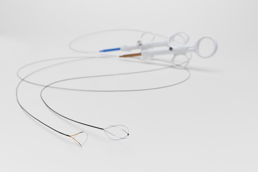 a close up of a string