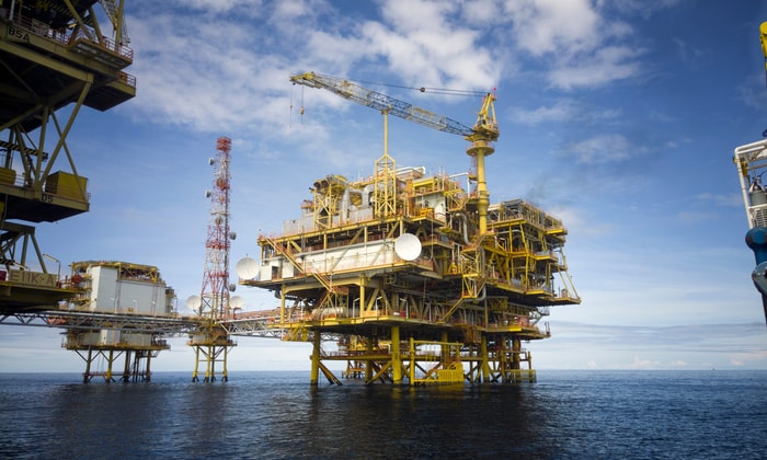 a large platform in the middle of the ocean